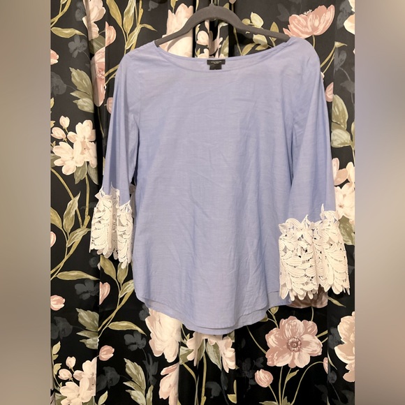 Anne Taylor Light Blue Blouse 3/4 Sleeves White Lace Cuffs  - S - Picture 3 of 7